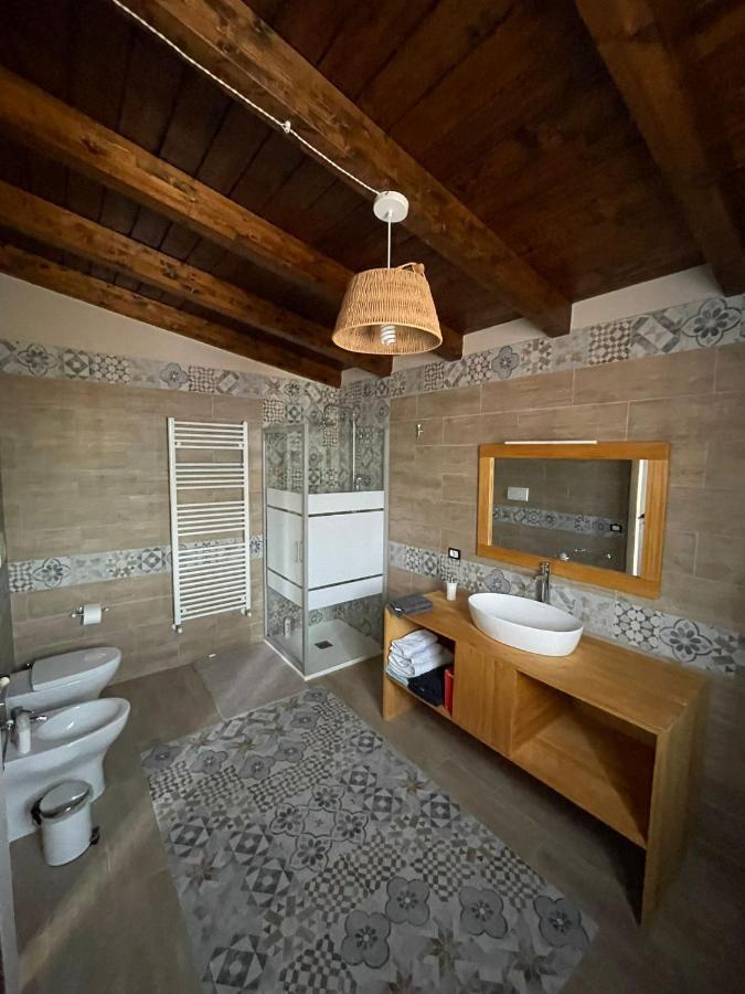 B&B Le Carrube Sava Exteriör bild